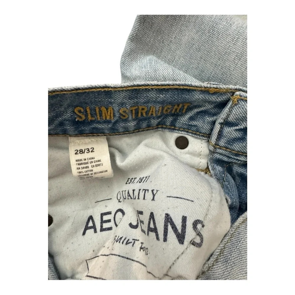 American Eagle Light Blue Jeans - Picture 6 of 8